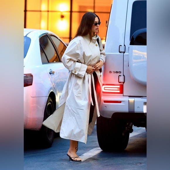 Mango Trench Coat As seen on Hailey Bieber New - Picture 4 of 6